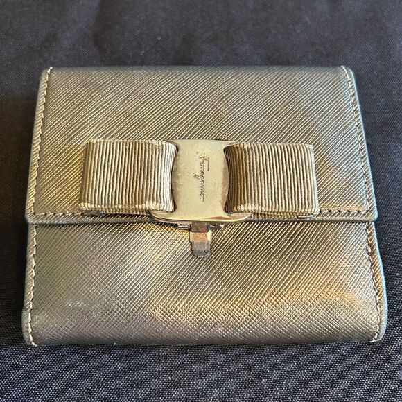 Salvatore Ferragamo Gold/Taupe/Army Greenish Women's Wallet Vintage Good Cond - Picture 2 of 12